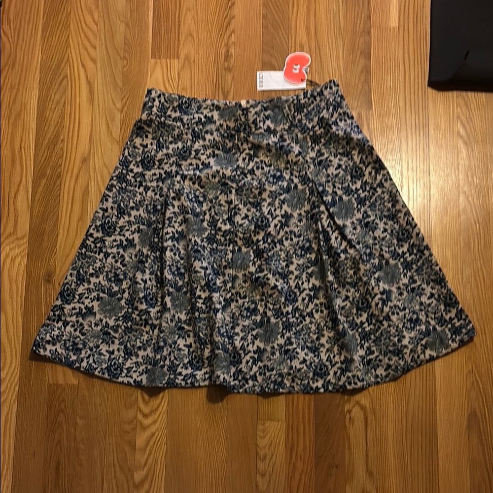 Women’s XL Cider Floral Blue and White Midi Skirt NWT